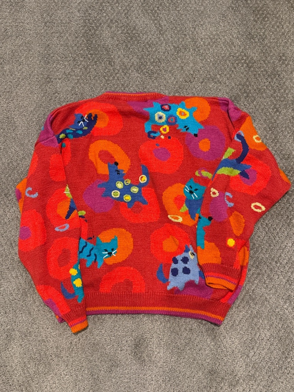 -Vintage Christine Foley Cats & Dogs Art-to-Wear Cardigan Sweater - Picture 2 of 2